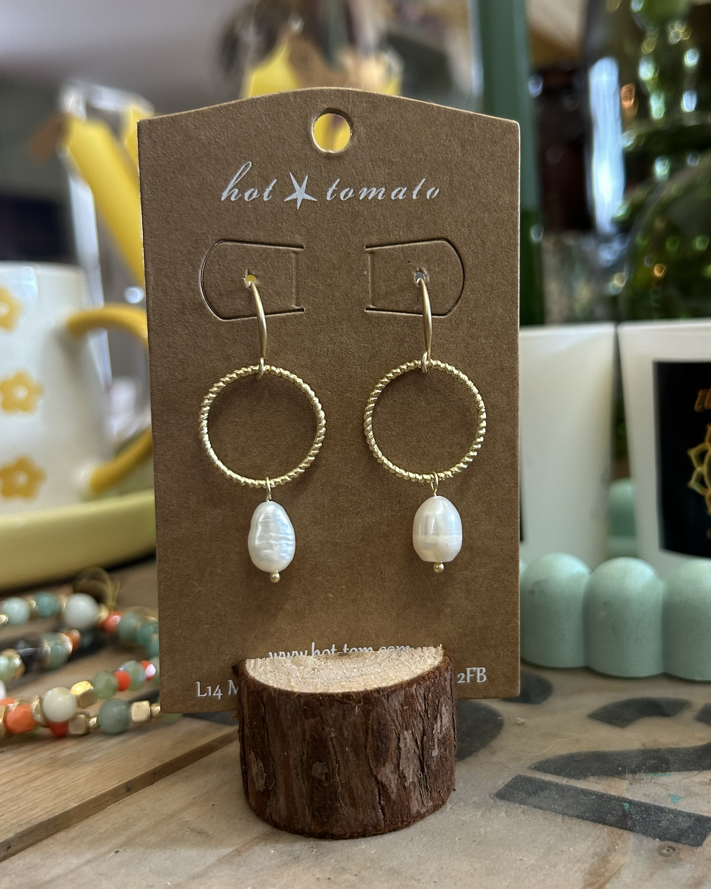 Pearl Earrings - Captured on Hoop - Matte Gold/Cream