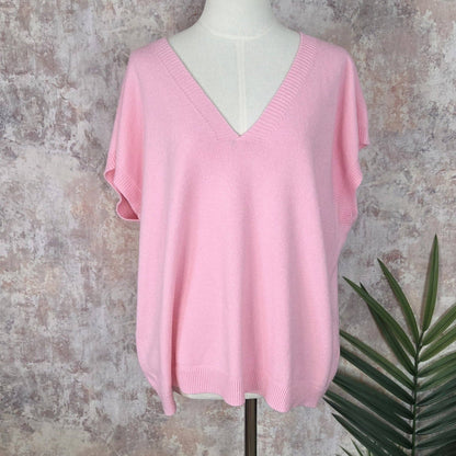 Knitted tank top with V-neck