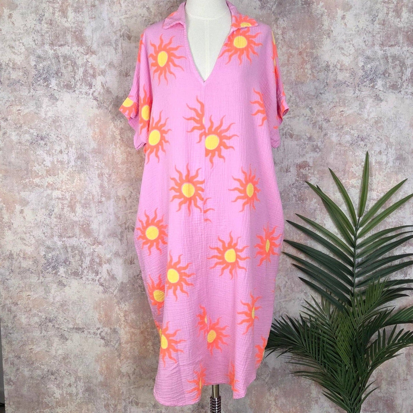 Waffle cotton fabric sun rays print free size dress with V-neck collar and pockets (M-L)