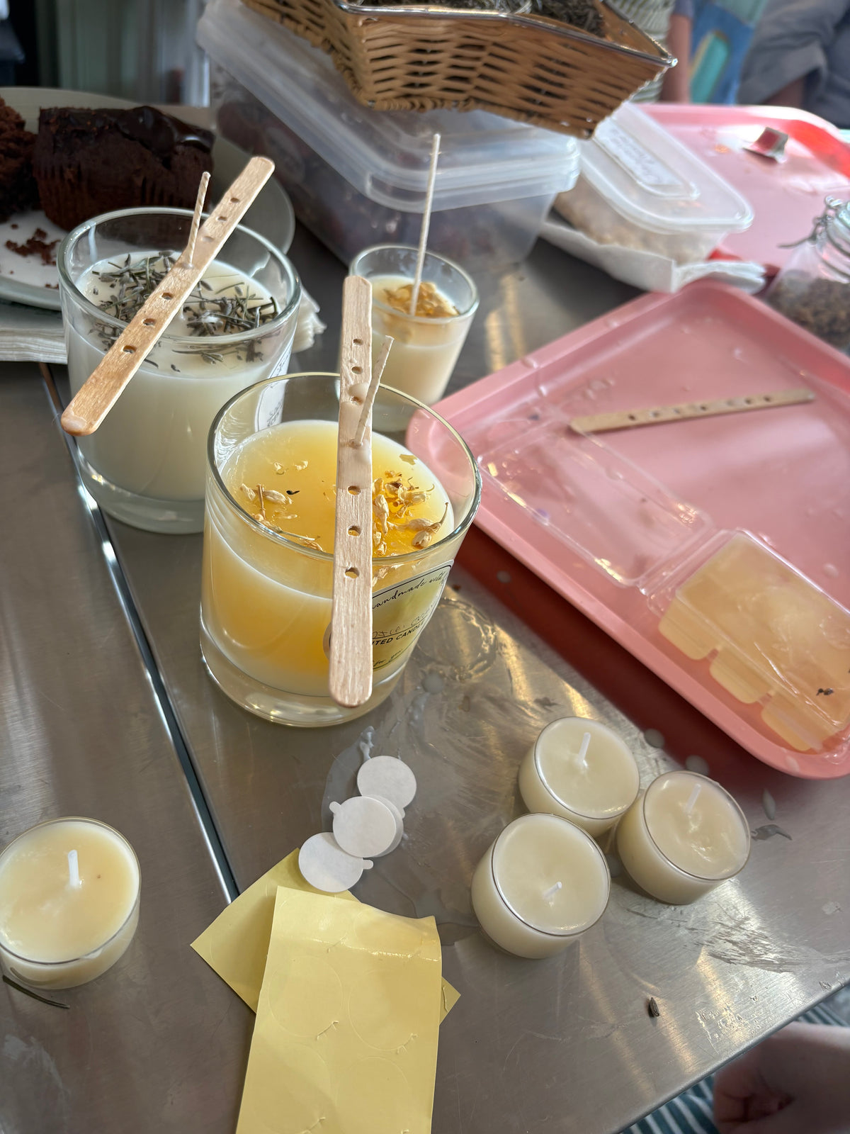 Christmas Candle Making workshop at The Dressing House - TO BOOK: https://www.tickettailor.com/events/thedressinghouse/2484758