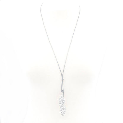 Long lariette-style leaf impression leather necklace