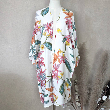 Kaftan with large floral print